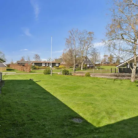 Lovely Within Walking Distance To The Sea * Brenderup