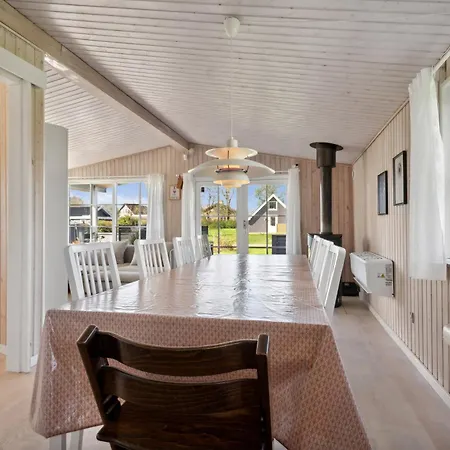 Lovely Within Walking Distance To The Sea * Brenderup